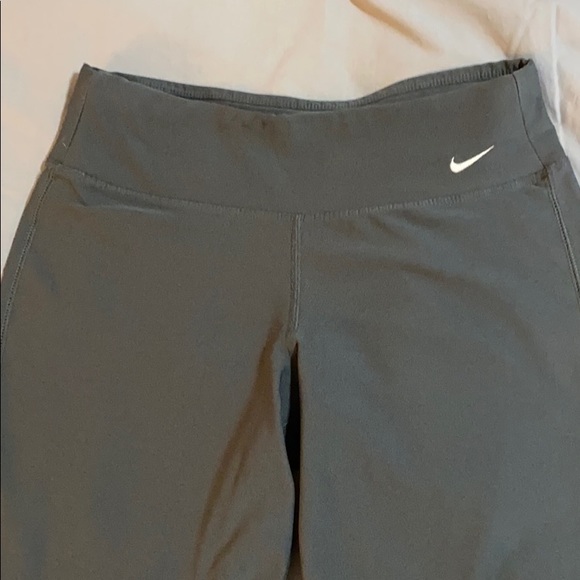 NIKE | Dri-Fit Stretch Full Length wide leg pants - Picture 8 of 9